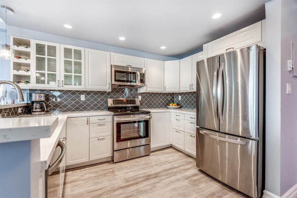 listing image 1100414992833146646