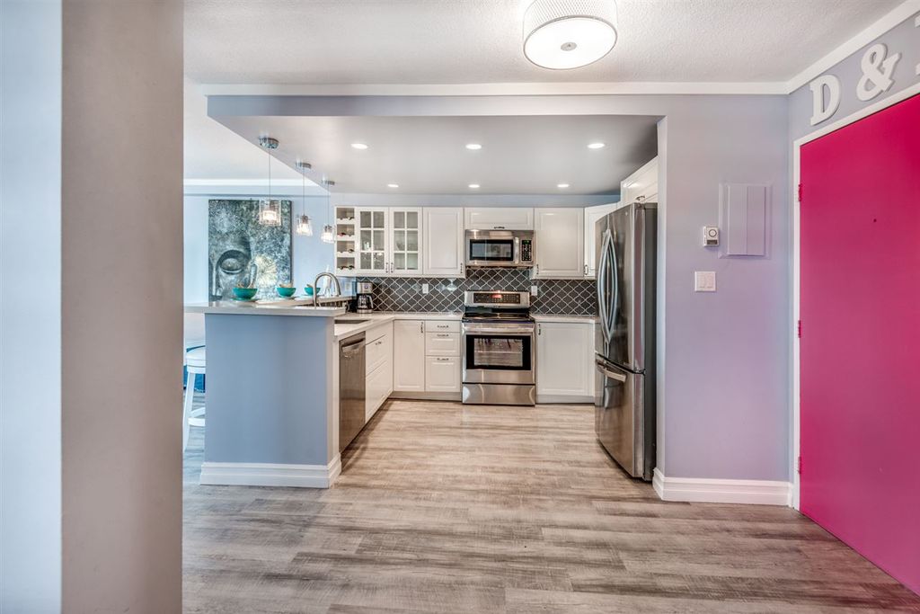 listing image 1109480039386586311