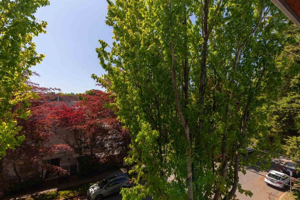listing image 1104092052568410616