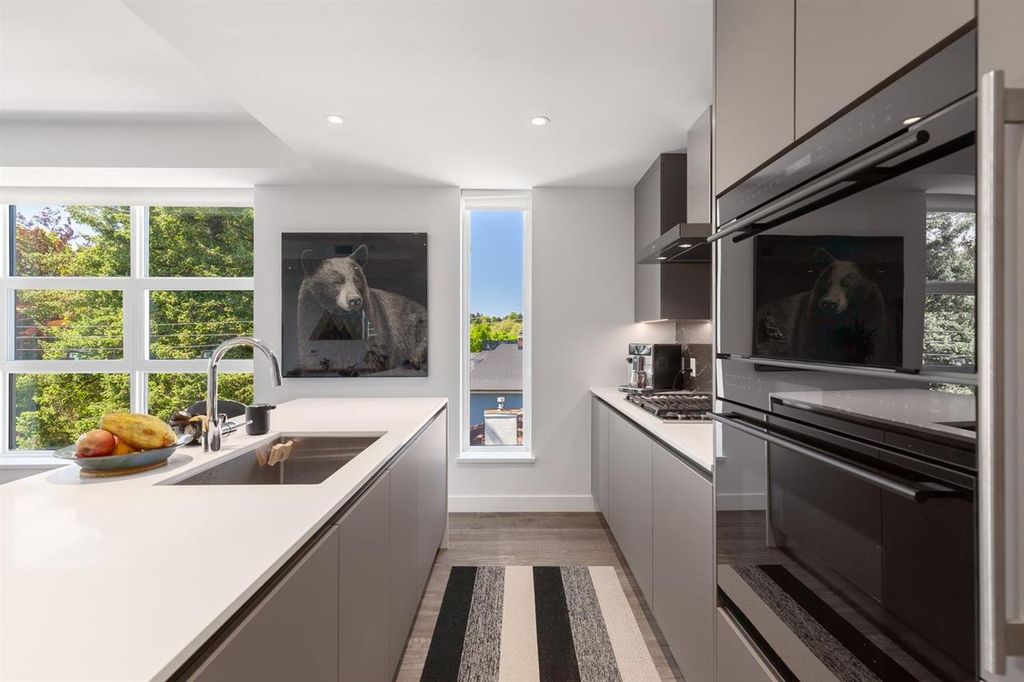 listing image 1106991031744326230