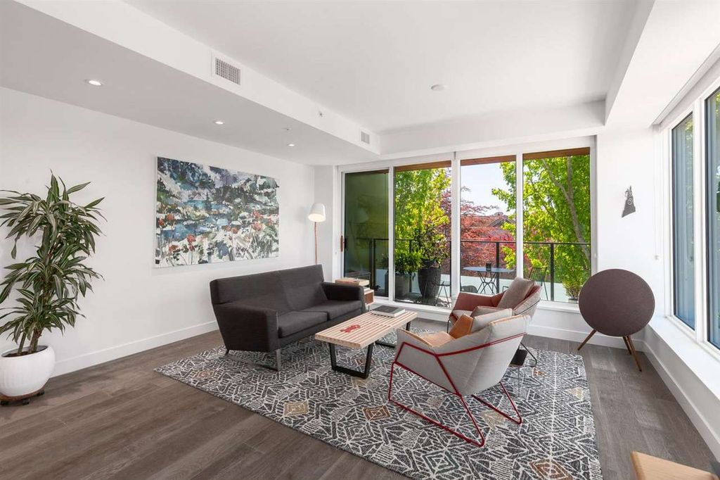 listing image 1108293795292034171