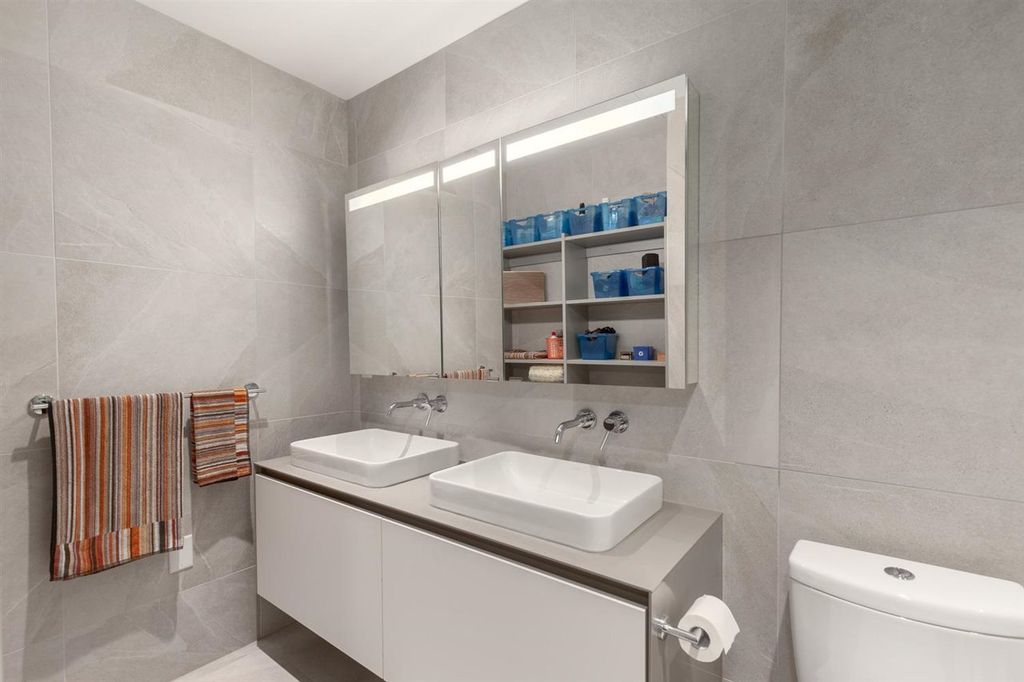 listing image 1109268435398784924