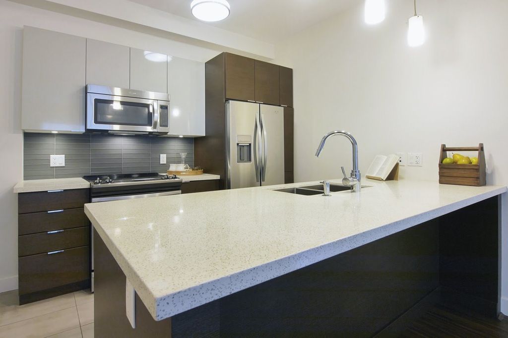 listing image 1102591880904738341