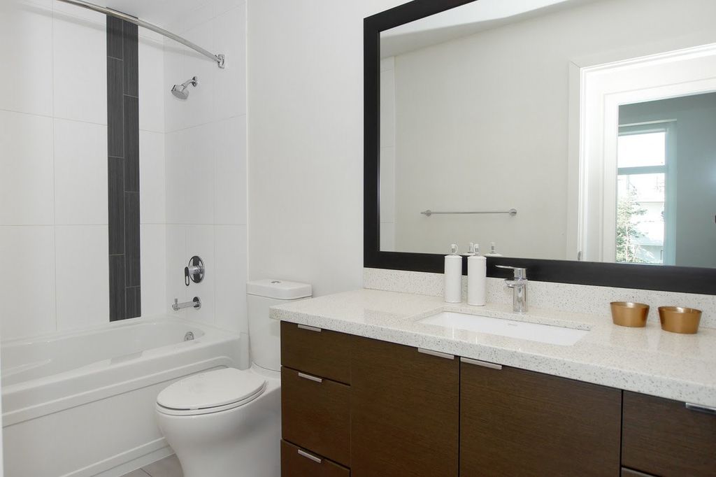 listing image 1109713547423655209