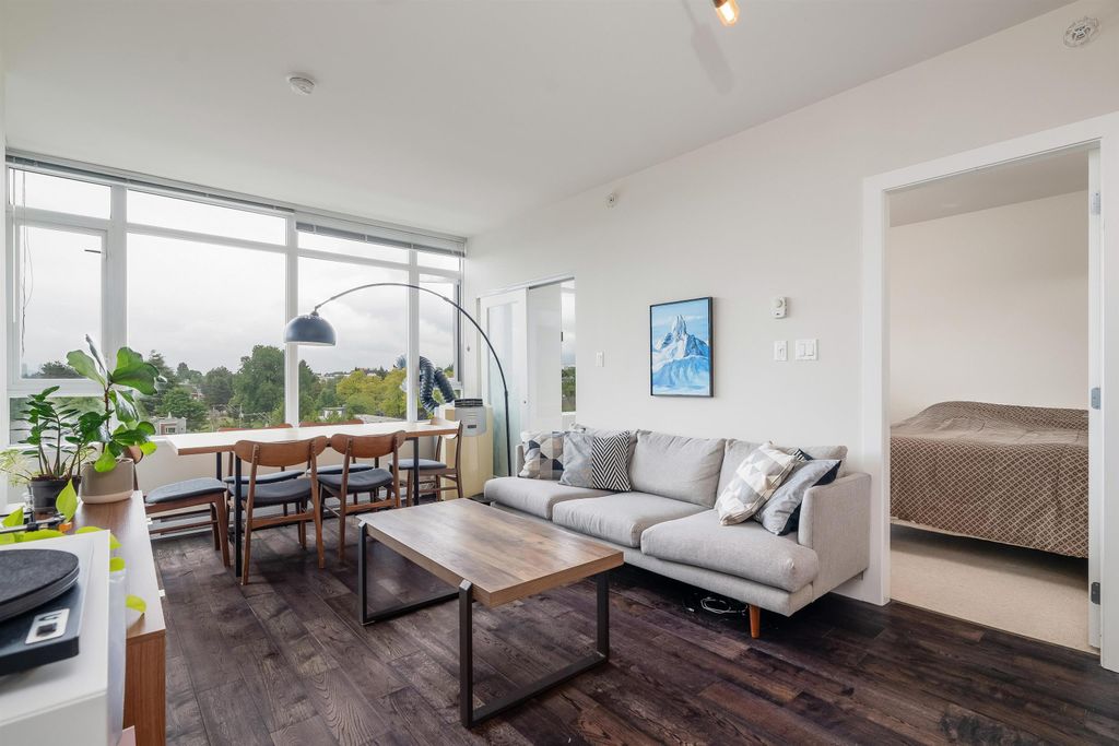 listing image 1101284721572618388