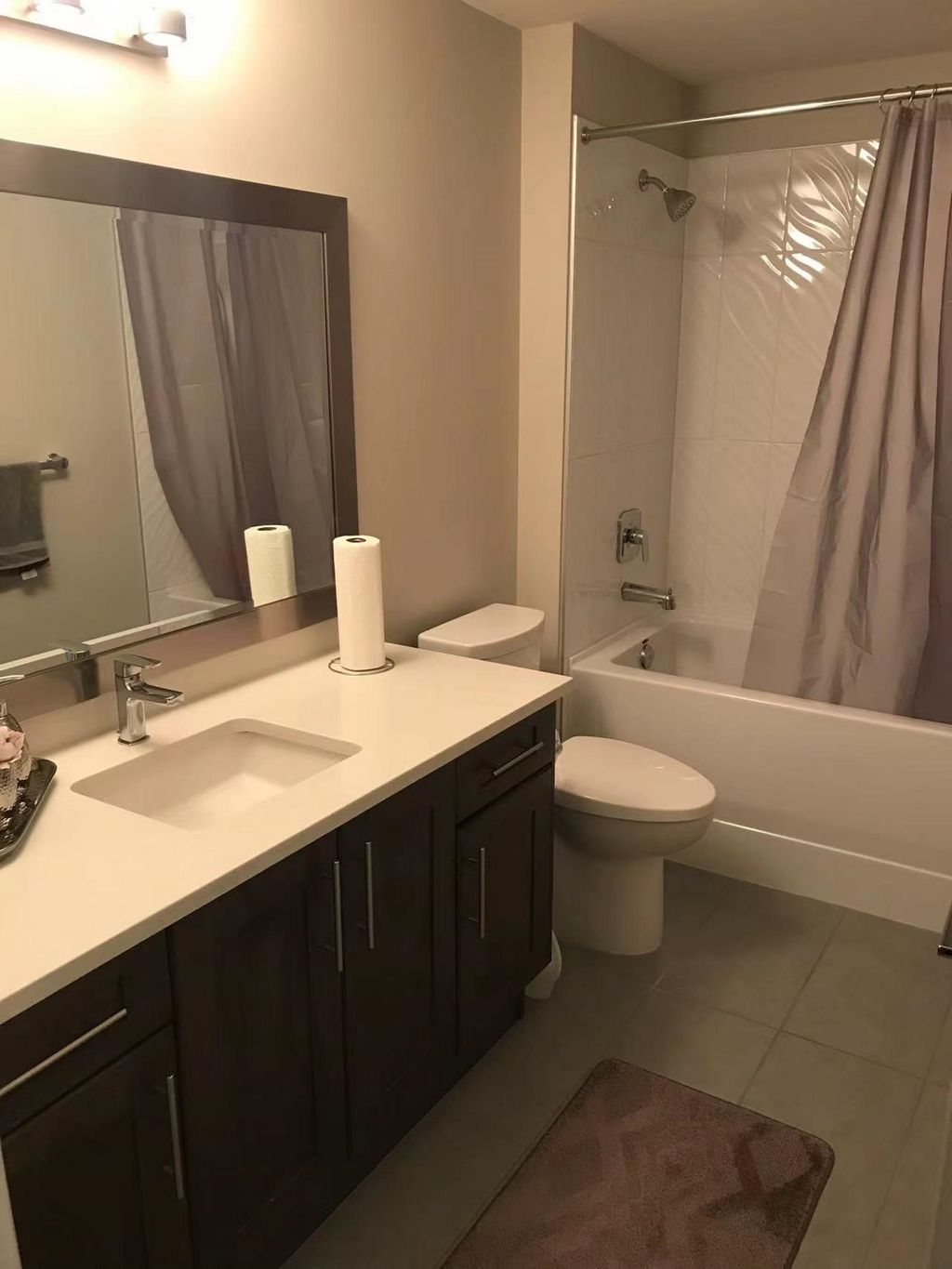 listing image 1101346338330623948
