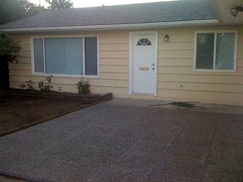 listing image 1101744290249424250