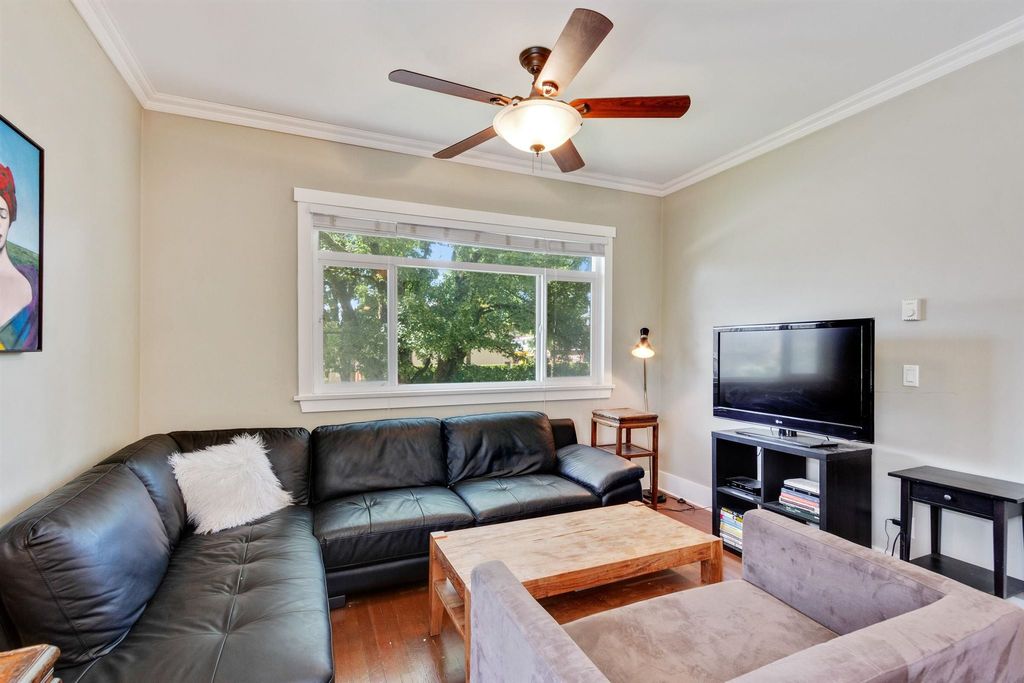 listing image 1107141051357592697