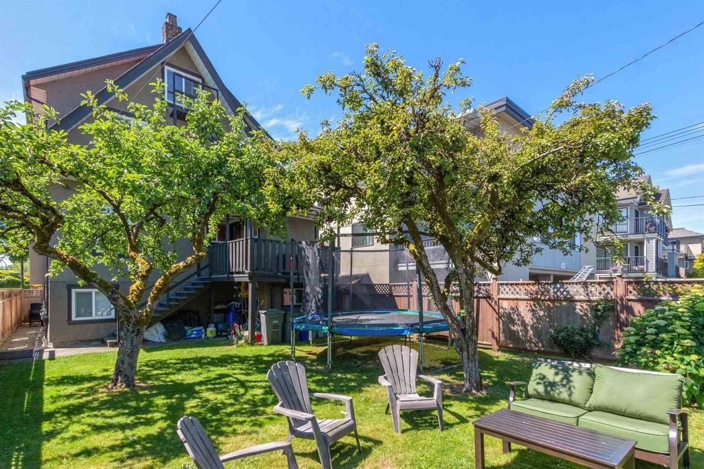 listing image 1103999731051007286