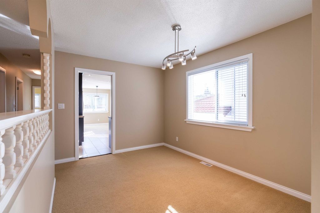listing image 1109402748809282717
