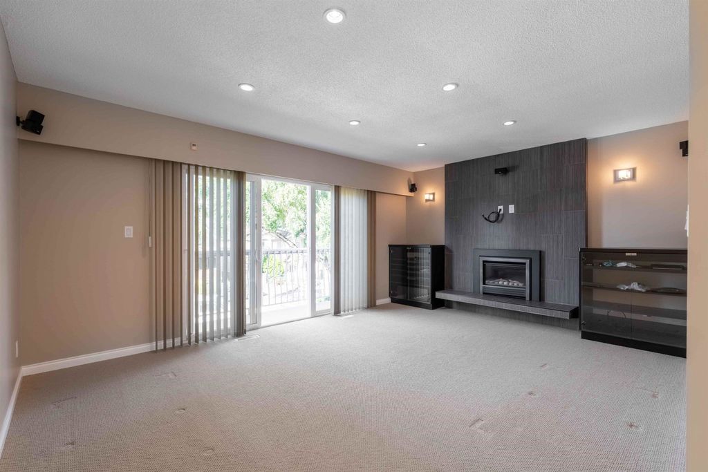 listing image 1105219374304974480