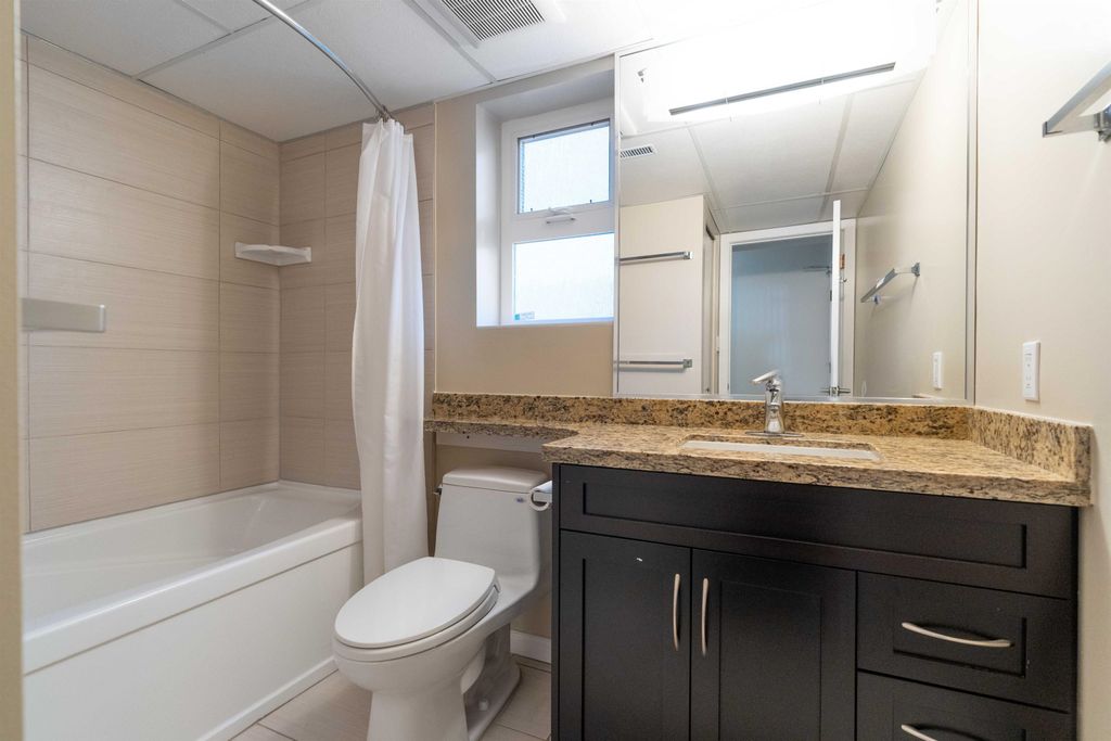 listing image 1102698054130911096