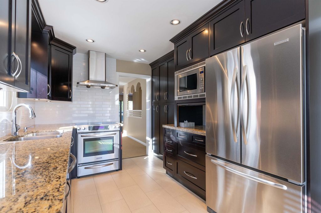 listing image 1108847078719975754