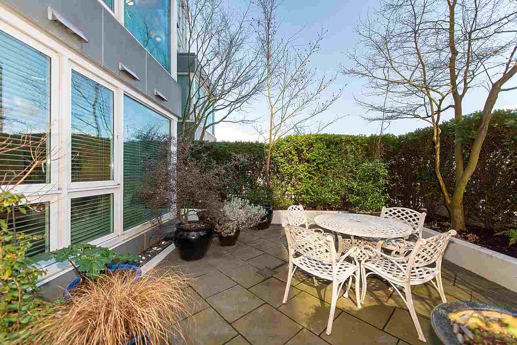 listing image 1109607078259285595