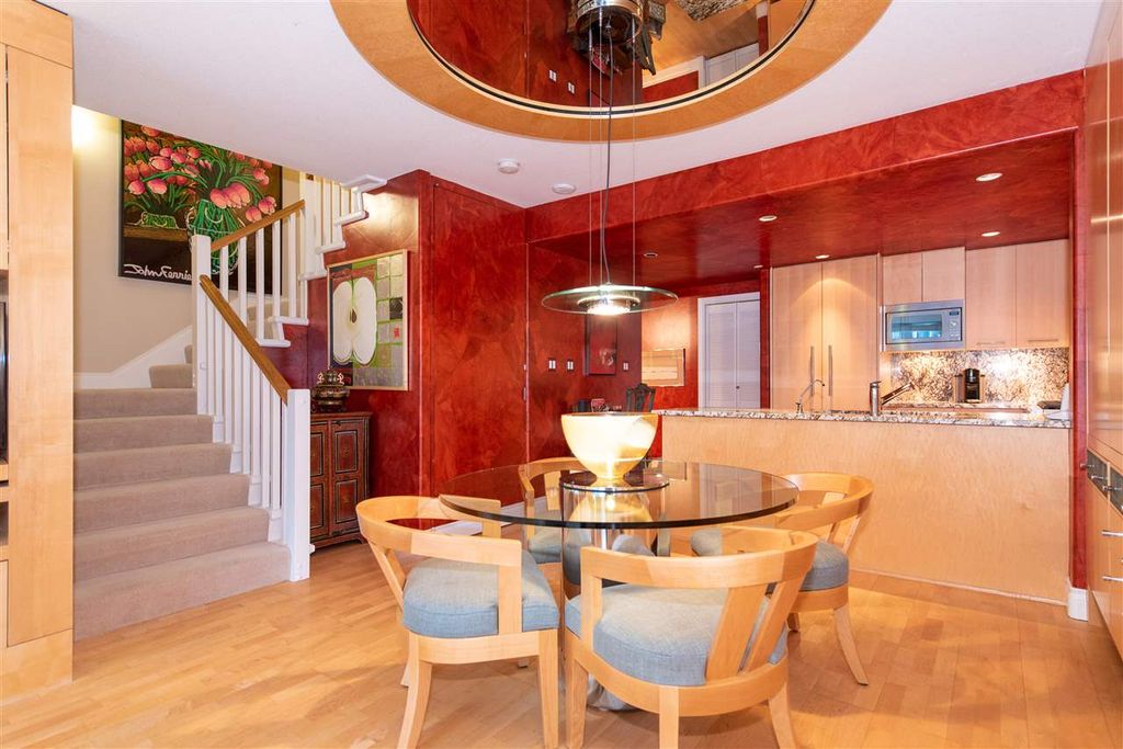 listing image 1106169935424249060