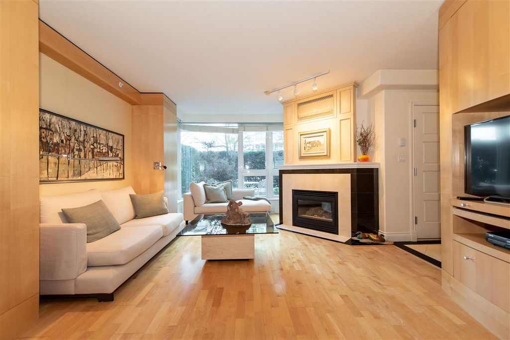 listing image 1108384724069942399
