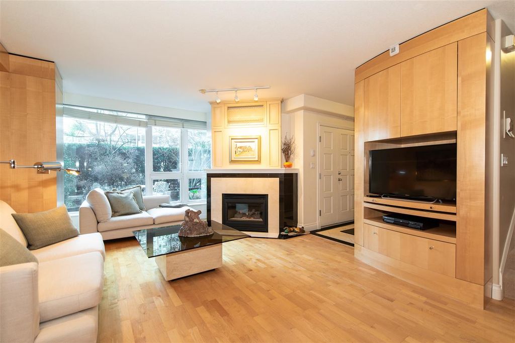 listing image 1102754422298280967