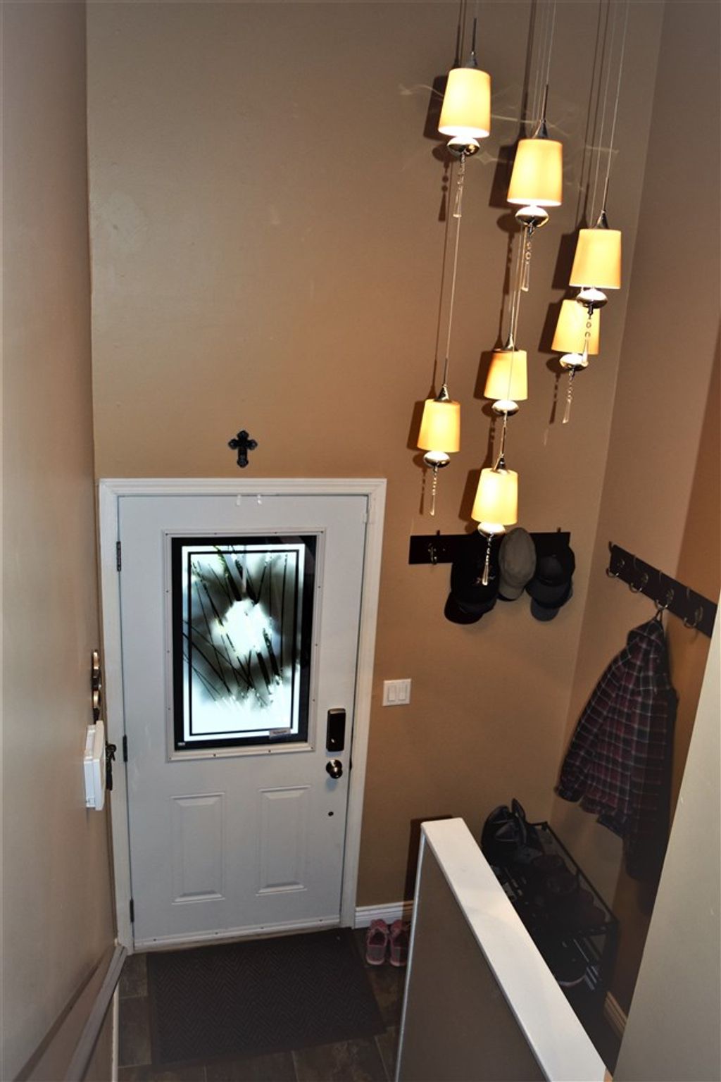 listing image 1103623198940182947