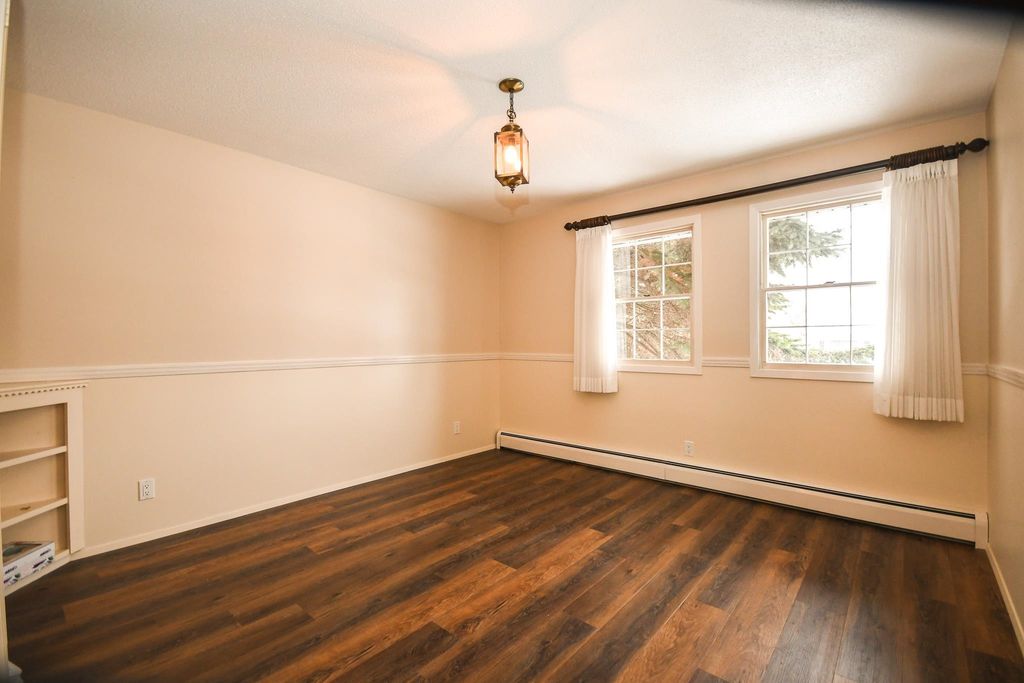 listing image 1102422770024040250