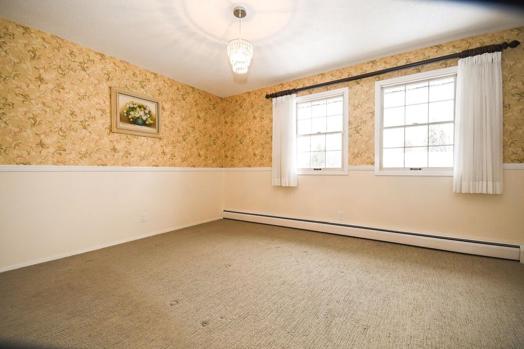 listing image 1106946885755604781