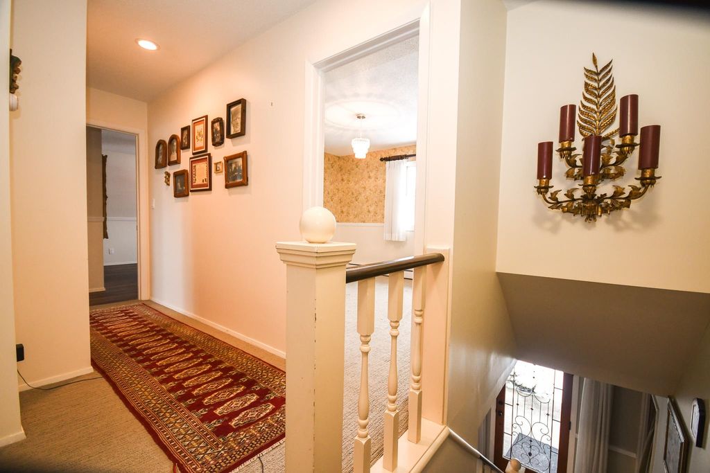 listing image 1107181786396681703