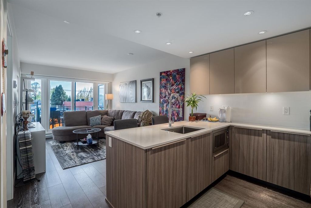 listing image 1103810450458392799