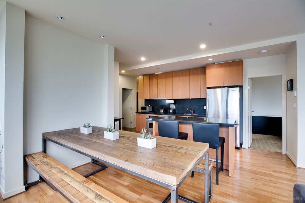 listing image 1104728298109946901