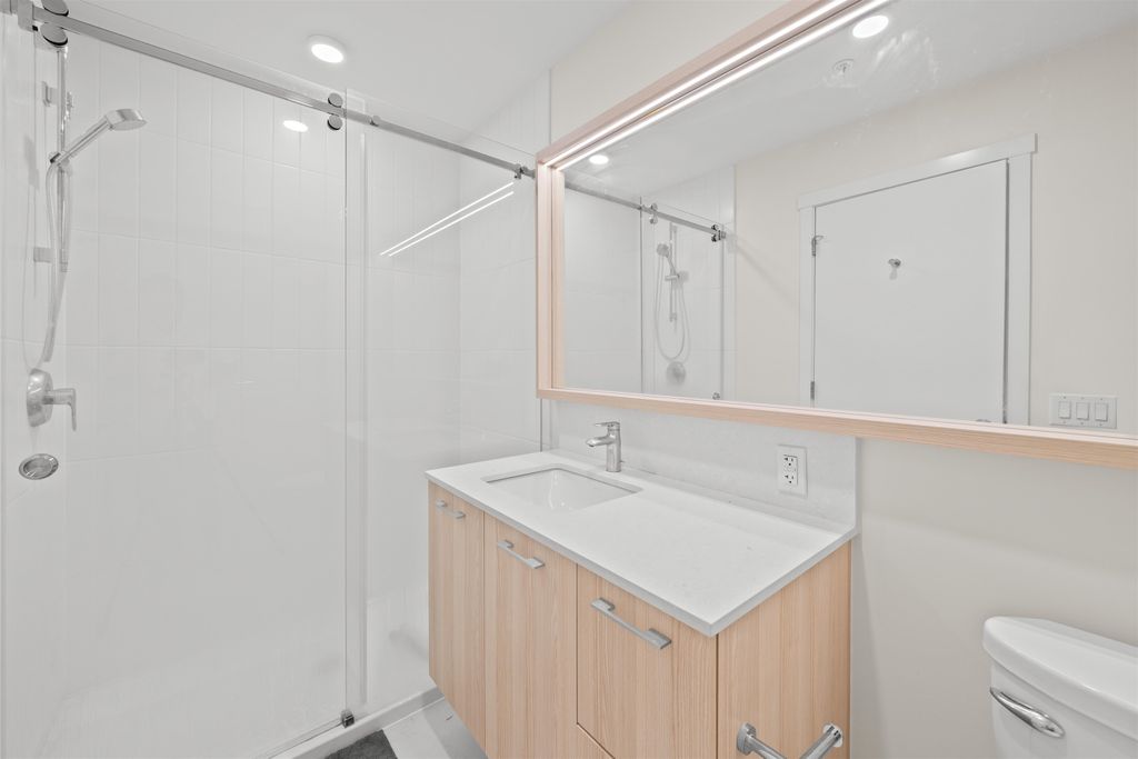 listing image 1106516542363140490