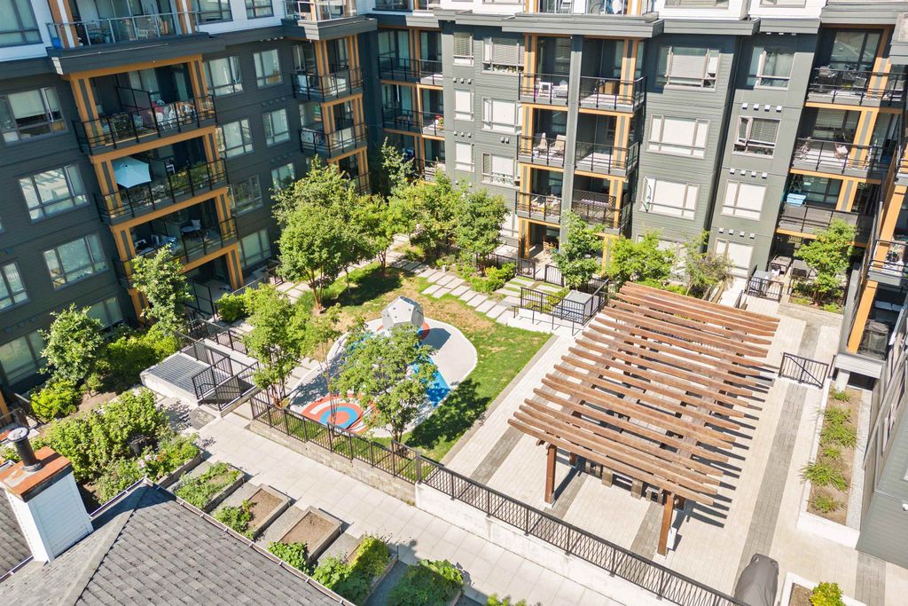 listing image 1100547086300756254