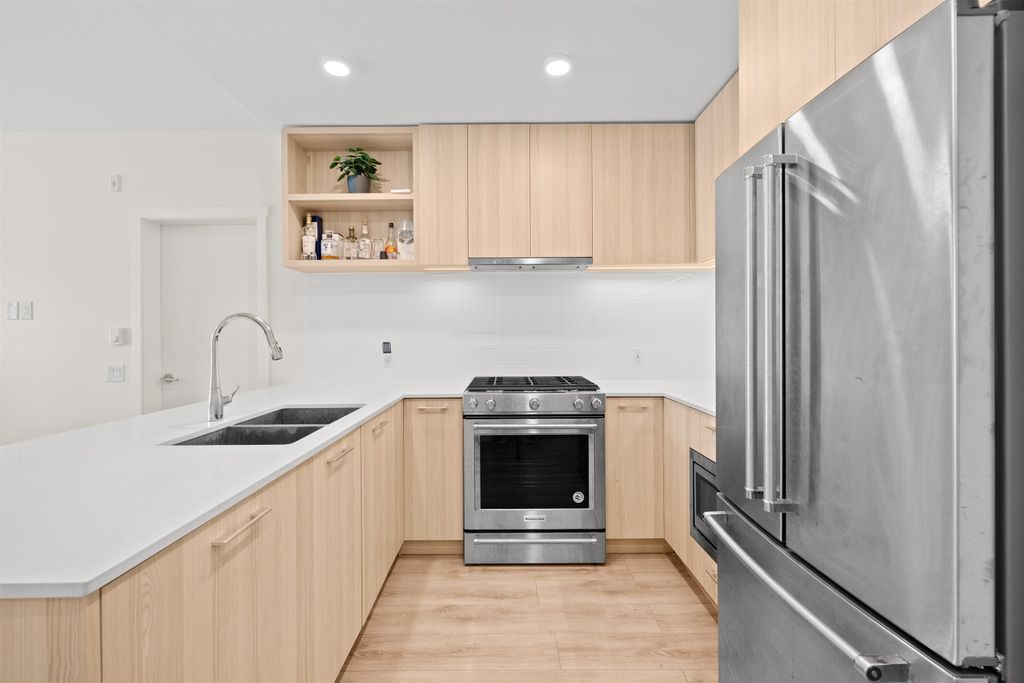 listing image 1104061972565338799