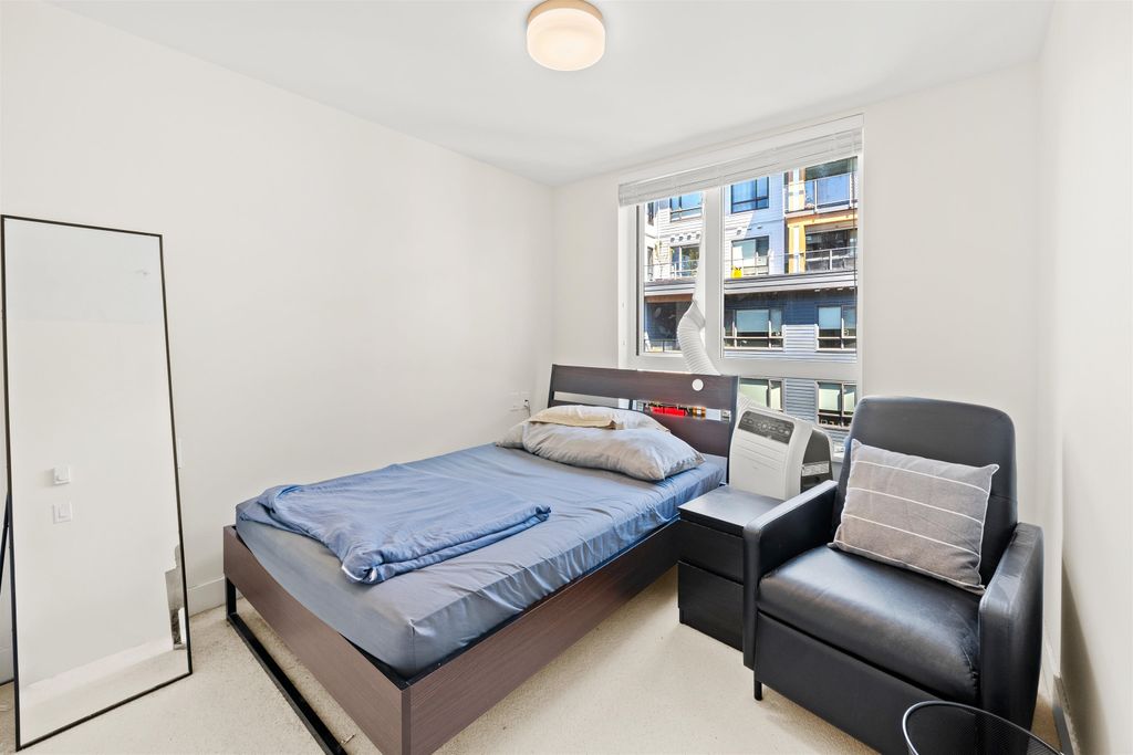 listing image 1107967763432425412