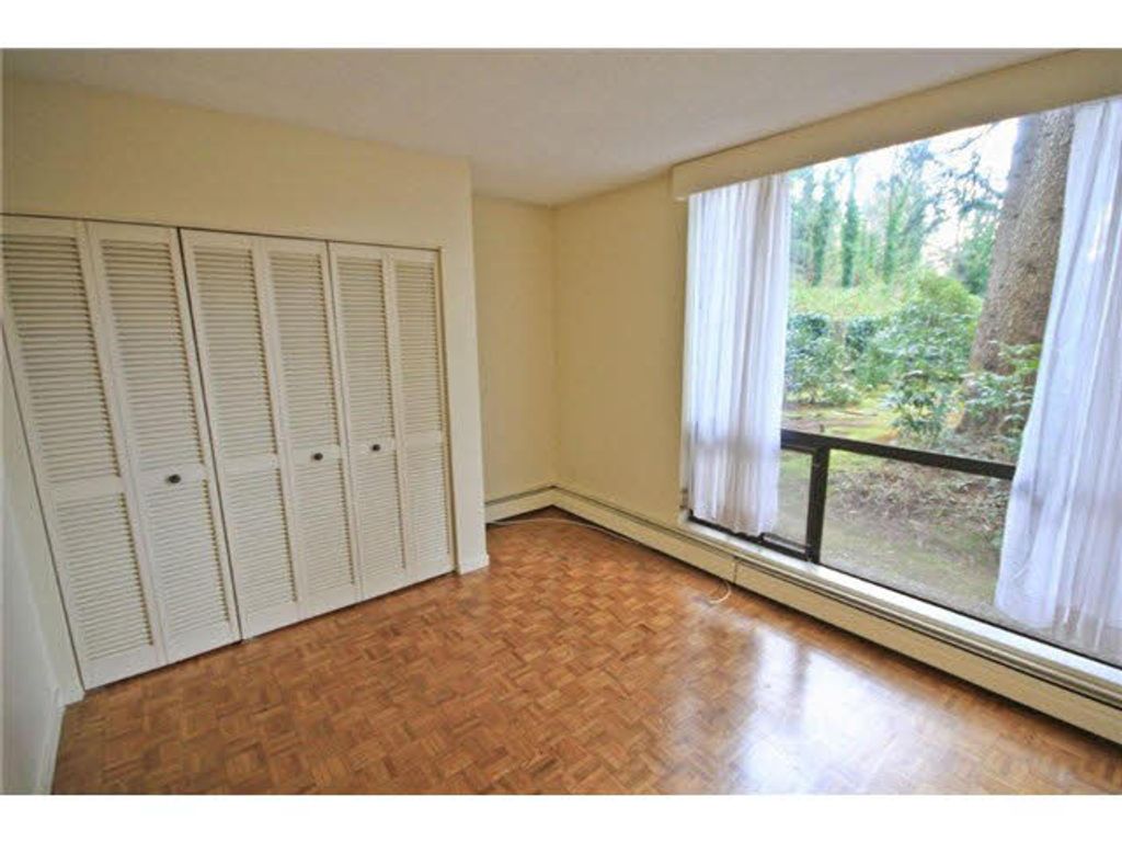 listing image 1106301341412044160