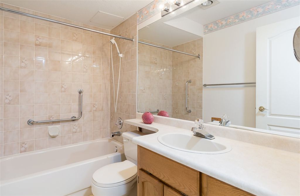 listing image 1109767146477972688