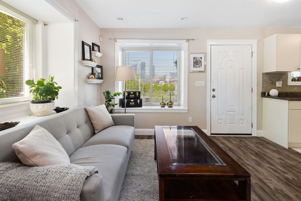 listing image 1102961139374281643