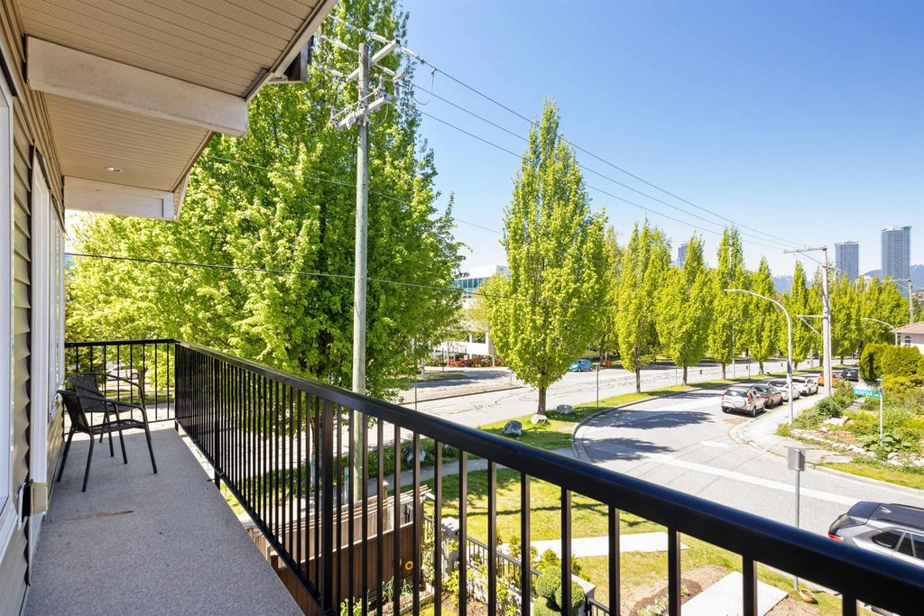 listing image 1101234315835434890