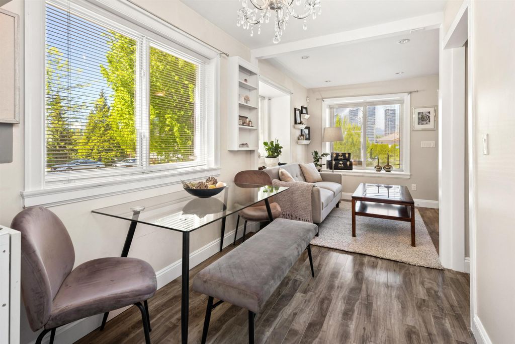 listing image 1109960854643890254