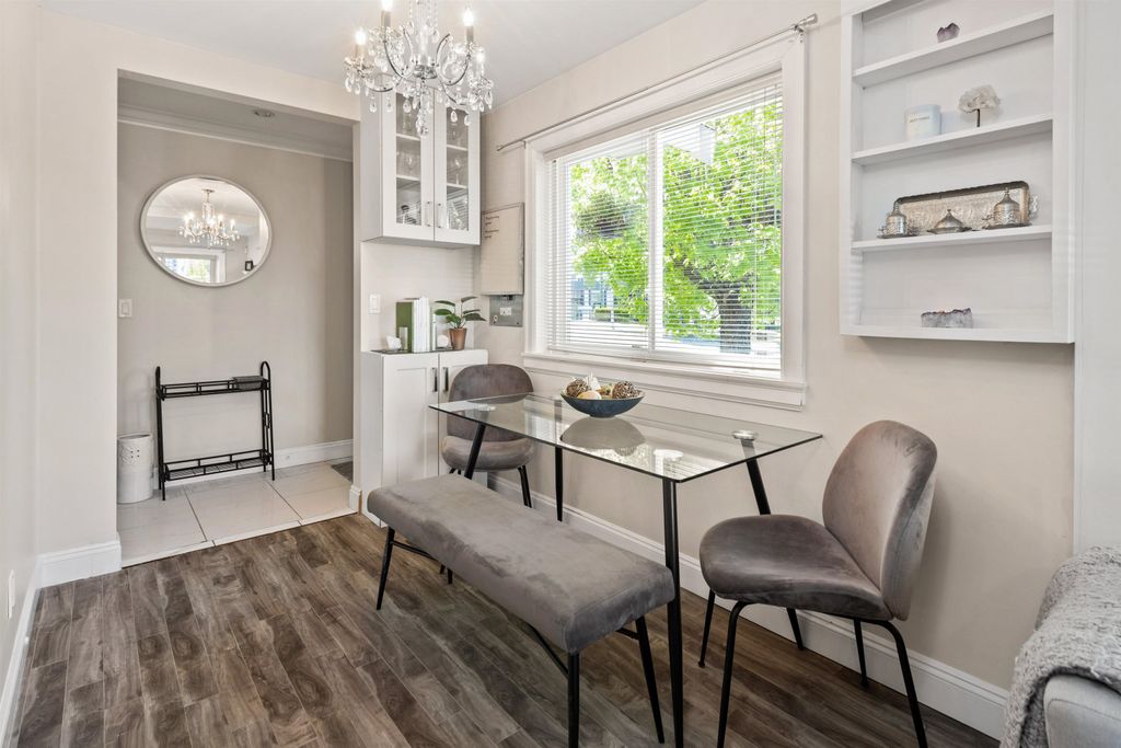 listing image 1101922132348526409