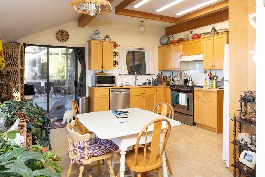 listing image 1107539358412280976