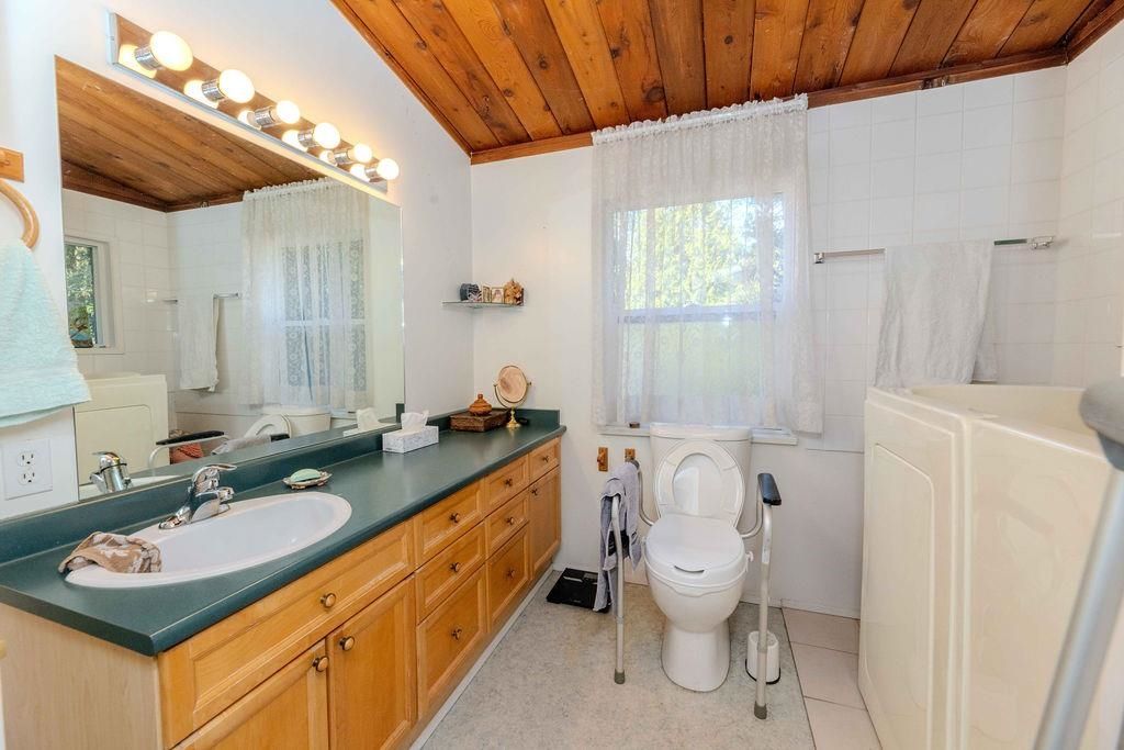 listing image 1109848121383004235