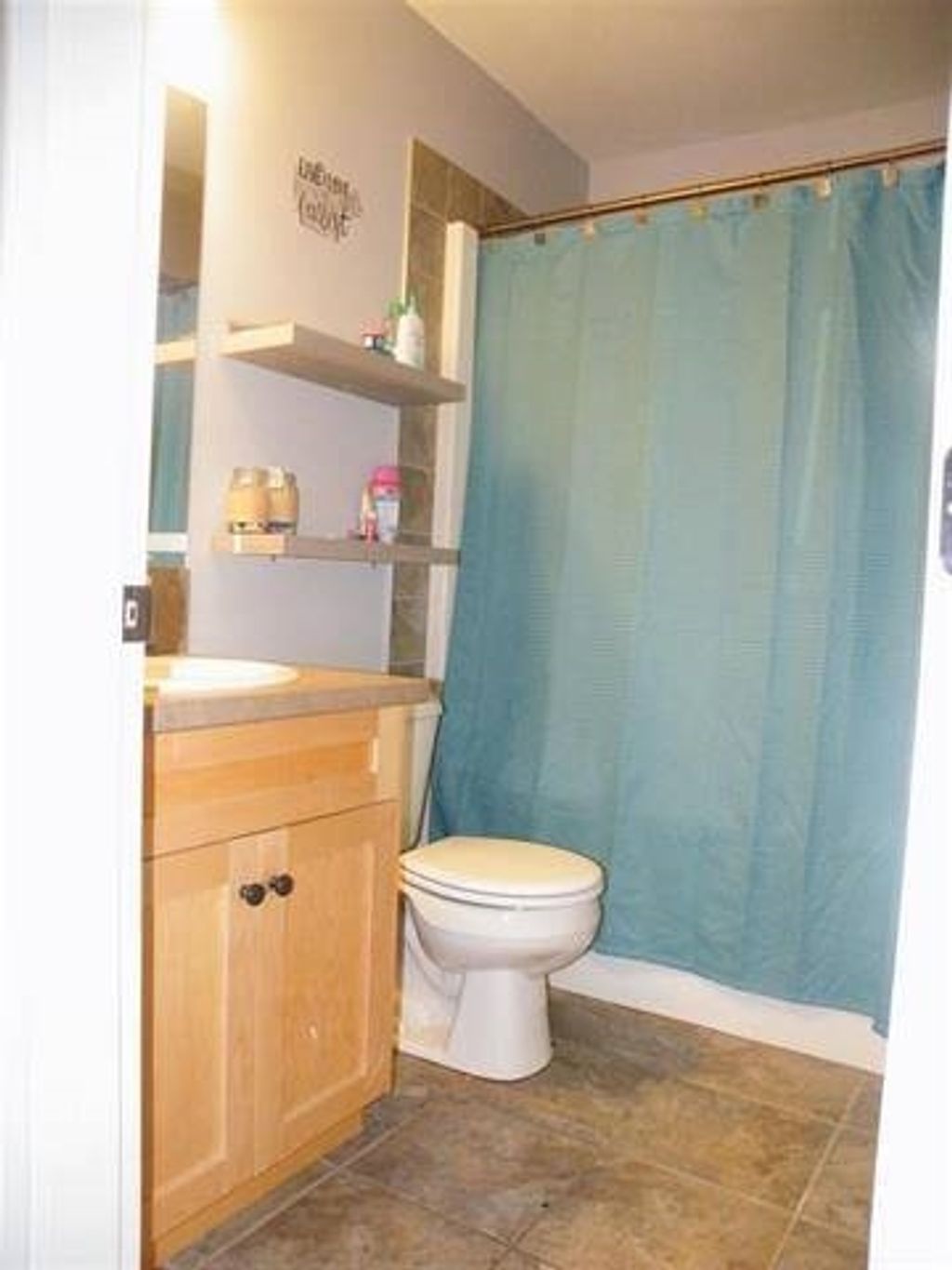 listing image 1101010929222418969