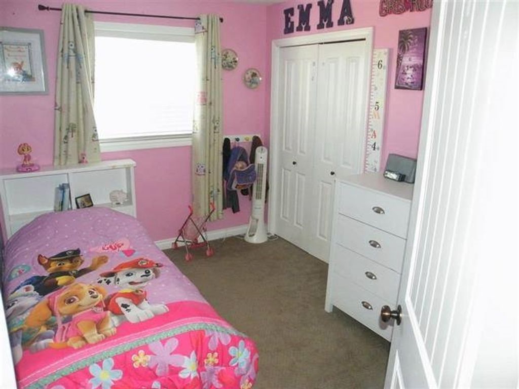 listing image 1100107110135796796