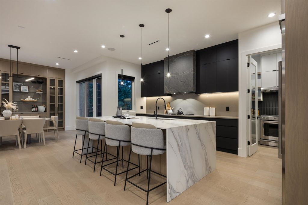 listing image 1104788041941044257