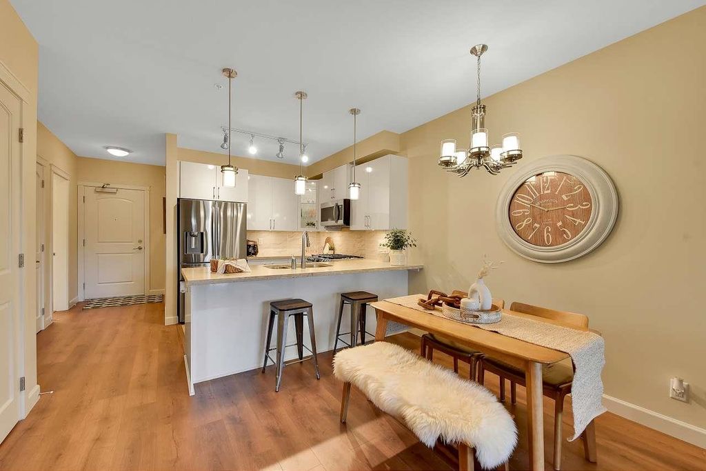 listing image 1101634933920659946