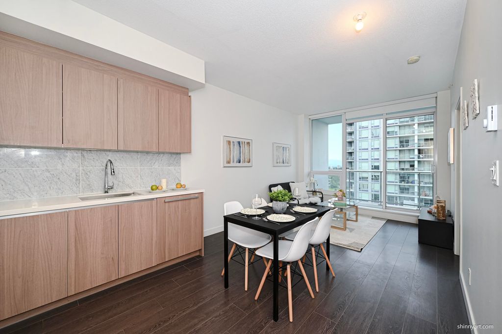 listing image 1104920937727259966