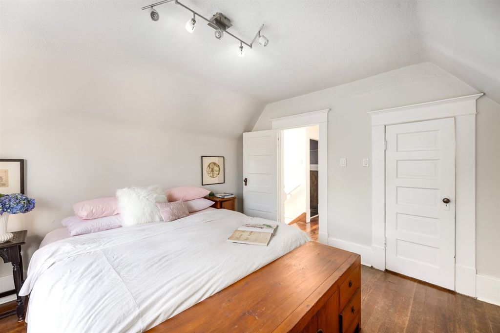 listing image 1108933985799257035