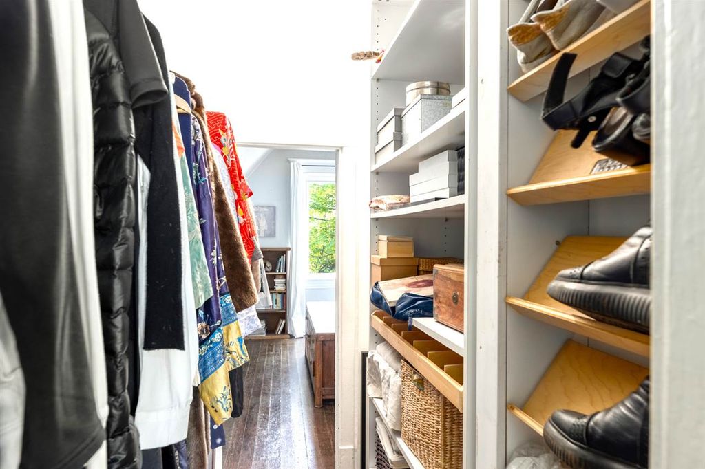 listing image 1107250014127938390