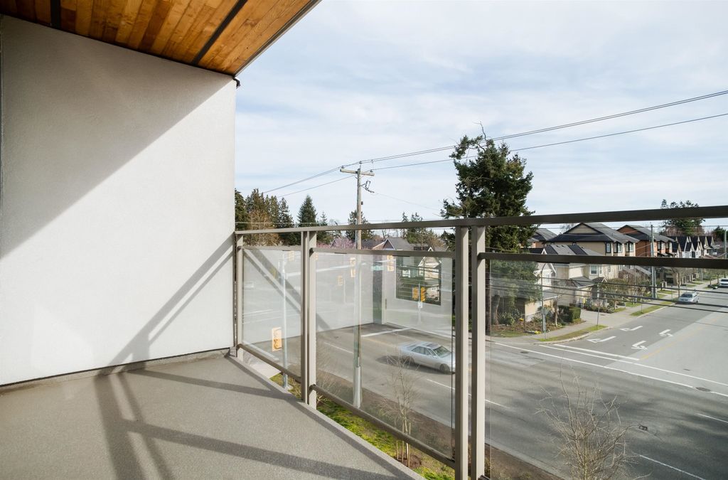 listing image 1100924565489852485