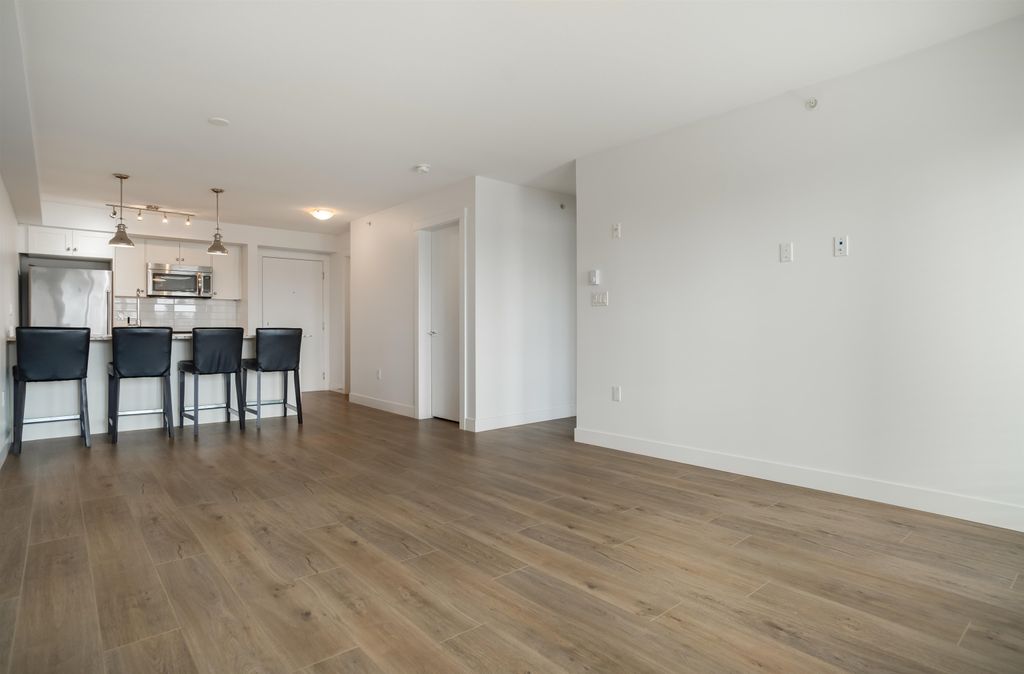 listing image 1108007371844206090