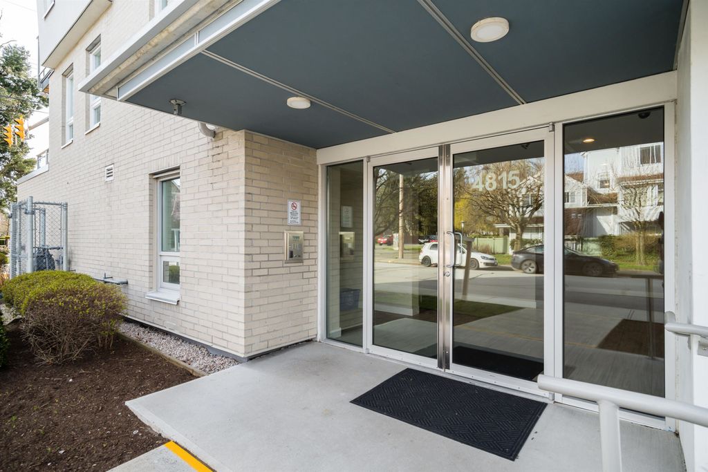 listing image 1108329728301419132
