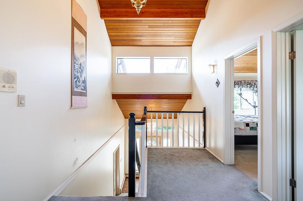listing image 1102756814371332875